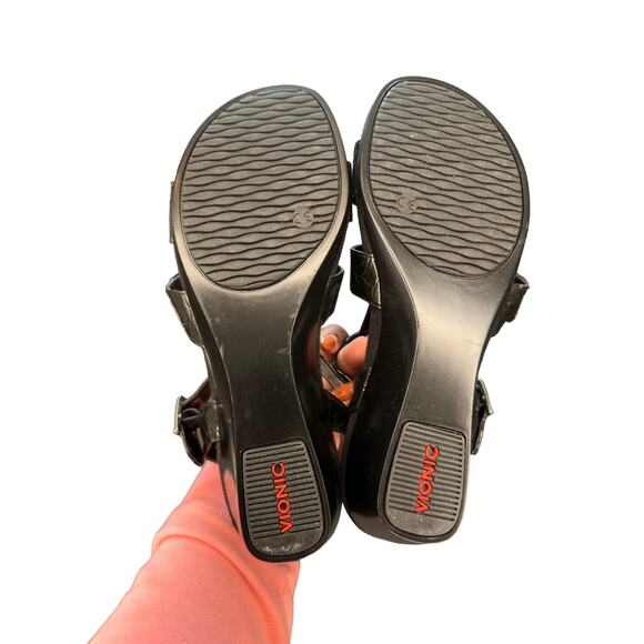 Vionic Black Casual Patent Leather Comfort Glenda Wedge Open Toe Sandals Size 9 - Picture 8 of 8